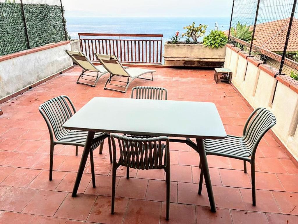 Kalma Apartment